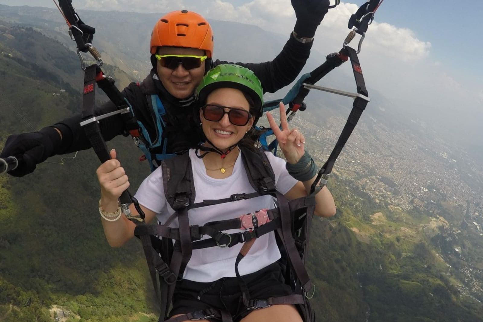 Paragliding Tour with GoPro Photos & Videos — miniatura 2